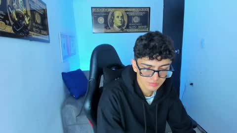   online show from February 2025 03:02:02 AM