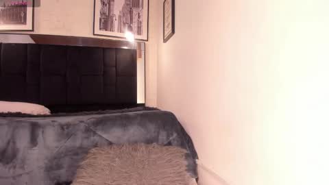       online show from November 2025 04:00:02 AM