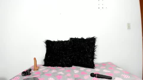 Tylor Martinez online show from November 2025 07:35:01 PM