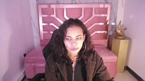 Snapshot of tyna_ch chatting on December 2024 07:42:02 PM TYNA online show from December 2024 07:42:02 PM