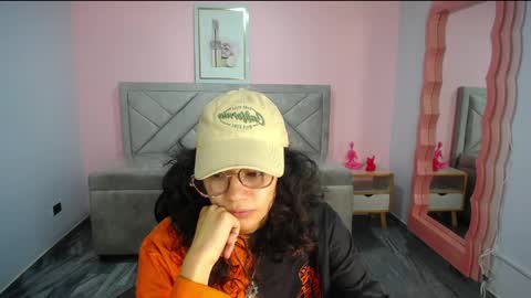 Snapshot of tyna_ch chatting on June 2026 12:51:02 PM TYNA online show from June 2026 12:51:02 PM