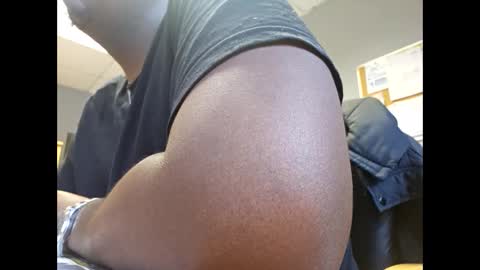 Snapshot of tyroneall chatting on November 2025 02:16:02 PM tyroneall online show from November 2025 02:16:02 PM