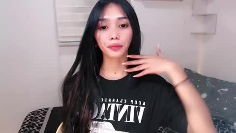 Snapshot of ughliah chatting on October 2025 12:19:02 AM urbbgirl alliah online show from October 2025 12:19:02 AM