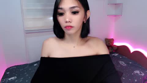 Snapshot of ughliah chatting on November 2025 03:19:01 AM urbbgirl alliah online show from November 2025 03:19:01 AM