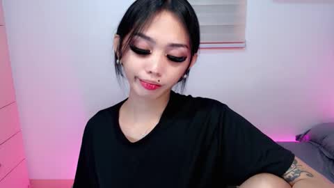 Snapshot of ughliah chatting on January 2026 07:17:01 PM urbbgirl alliah online show from January 2026 07:17:01 PM