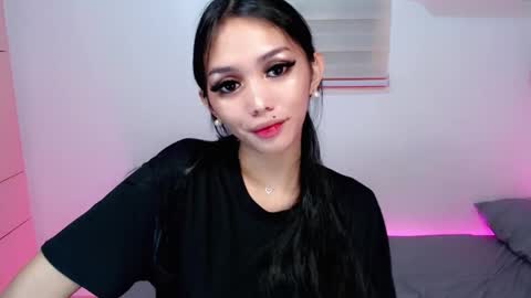 Snapshot of ughliah chatting on January 2026 10:52:01 AM urbbgirl alliah online show from January 2026 10:52:01 AM