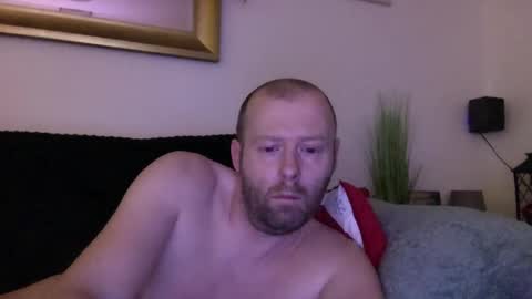 ukmatty3 online show from December 2024 11:40:02 PM