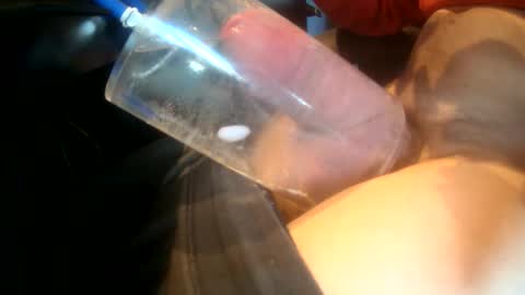 Snapshot of ukpumper chatting on October 2025 09:30:01 AM ukpumper online show from October 2025 09:30:01 AM