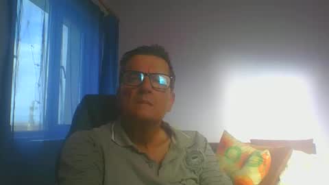 ulmeni4 online show from October 2025 12:13:02 PM