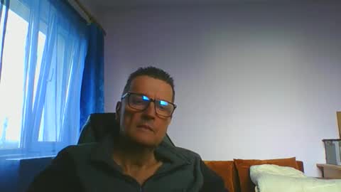 ulmeni7 online show from December 2025 12:36:02 PM