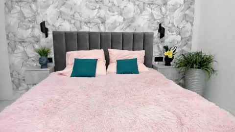 Melena online show from November 2025 12:56:02 AM