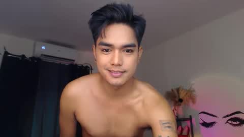 Alex online show from March 2025 08:32:01 PM