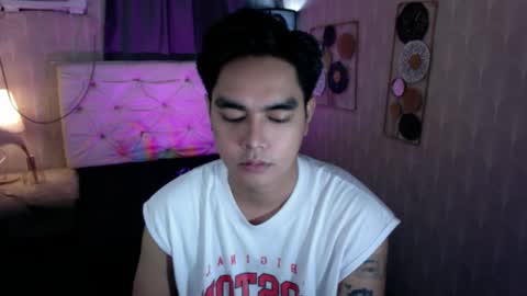 Alex online show from November 2025 06:17:01 PM