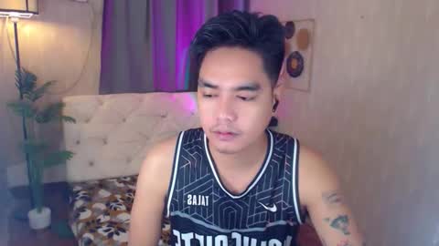 Alex online show from December 2025 01:33:02 AM