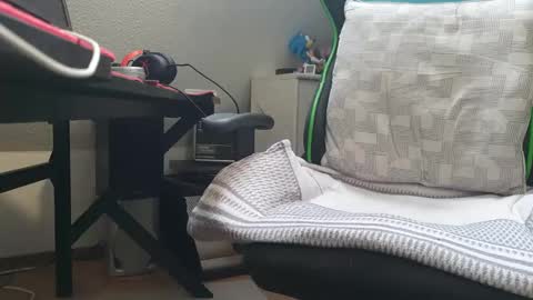 Snapshot of ultraunique chatting on February 2025 07:15:01 AM Mr. Mrs. Smith online show from February 2025 07:15:01 AM