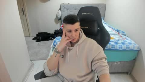 hi im mike tyson -  online show from January 2025 08:26:02 PM