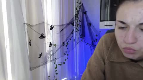 Ulyana online show from October 2025 06:19:02 AM