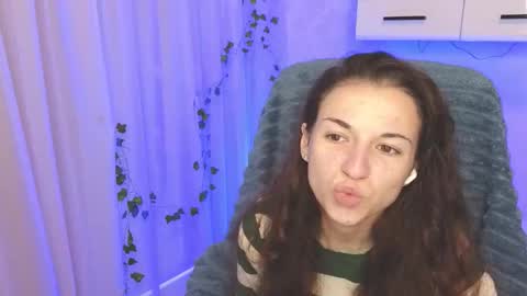 Ulyana online show from November 2025 05:28:02 AM