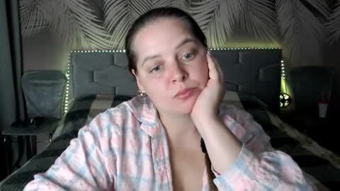 Ulyana online show from October 2025 06:41:02 AM