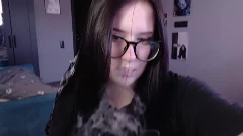 Snapshot of uminarin chatting on February 2025 09:31:01 AM Julia online show from February 2025 09:31:01 AM