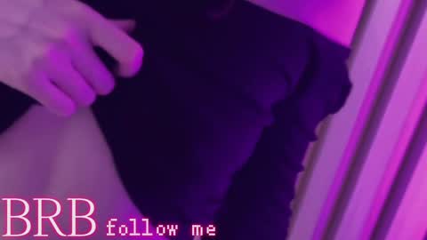 Una  online show from January 2025 12:25:02 PM