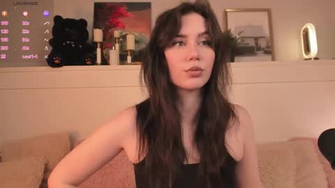 Una  online show from May 2026 10:36:01 AM
