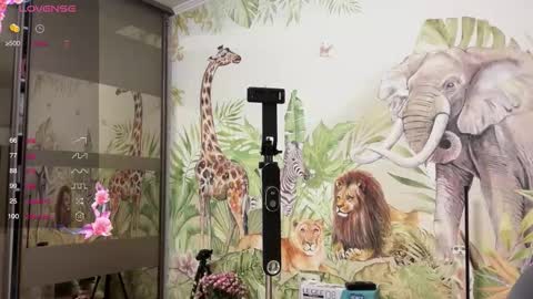 unarks online show from October 2025 05:04:02 PM