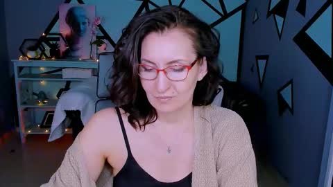 UnaTera online show from February 2026 09:13:01 AM