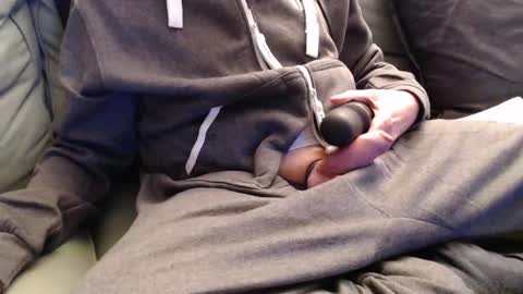 Good Boi online show from December 2024 07:03:02 PM