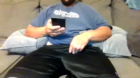 Snapshot of uncutbluecollarcock chatting on September 2025 10:17:01 AM Uncut Rod online show from September 2025 10:17:01 AM