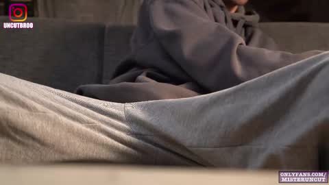 Mister Uncut online show from October 2025 07:46:02 PM