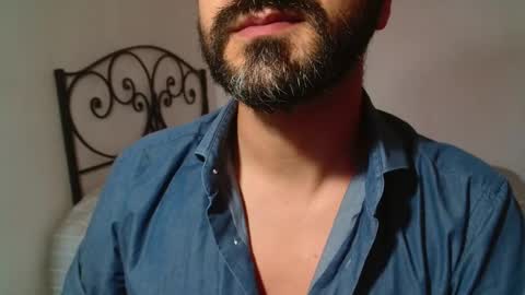 Giov online show from October 2025 04:24:02 PM