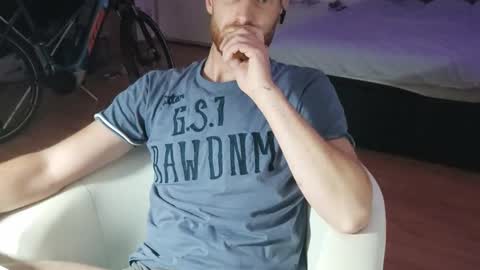 Slave4play online show from September 2025 02:22:02 AM