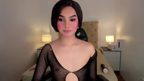 Lily online show from November 2025 03:56:01 AM