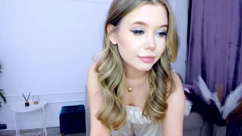 Alice online show from February 2025 10:52:02 PM