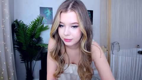 Alice online show from February 2025 02:43:02 PM