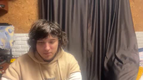 Anri online show from December 2025 10:28:02 PM