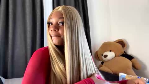 Snapshot of unholybaddie chatting on December 2025 09:07:01 AM Unholybaddie online show from December 2025 09:07:01 AM