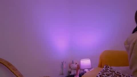 Snapshot of unic0rnporn chatting on February 2025 04:03:02 PM Alice online show from February 2025 04:03:02 PM