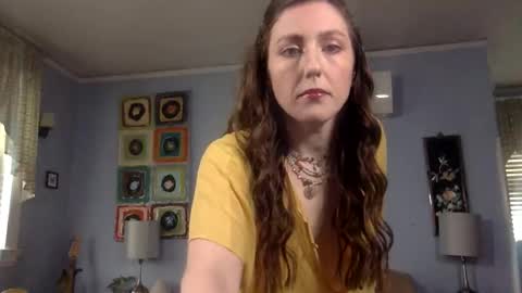 Lola Moonstone online show from March 2026 04:45:01 PM