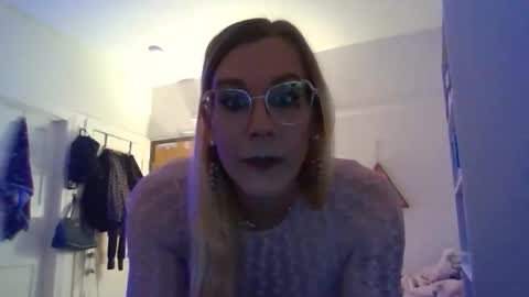 UnicornSlut333 online show from November 2025 06:13:01 AM