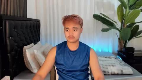 Miss online show from October 2025 12:03:02 PM