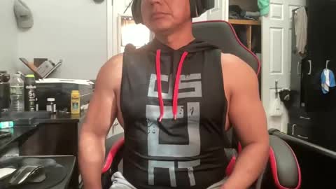 unlobitooenwallstreet online show from October 2025 07:56:02 PM