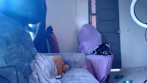 new INSTA   online show from November 2025 07:52:02 PM