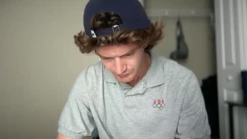 Stepbro online show from September 2025 01:01:01 PM