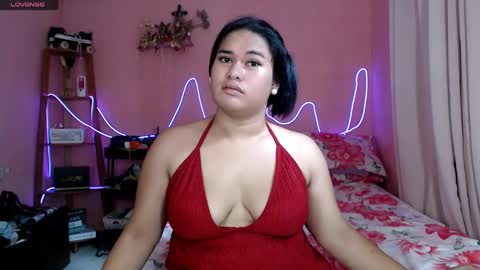 Snapshot of ur_baby_rebbecca chatting on May 2026 02:29:02 AM SINGLE online show from May 2026 02:29:02 AM