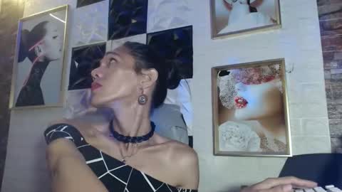 chrizzy online show from October 2025 08:20:02 PM