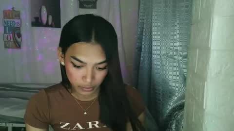 ur_dazzlingmorenaxx online show from December 2025 02:30:01 AM