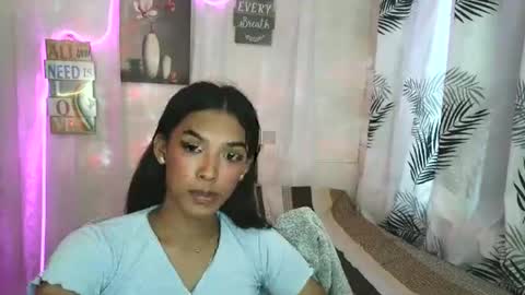 ur_dazzlingmorenaxx online show from May 2026 03:55:02 AM