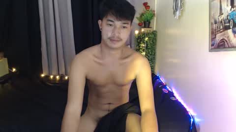 ur_hugechinito online show from March 2025 10:26:01 PM